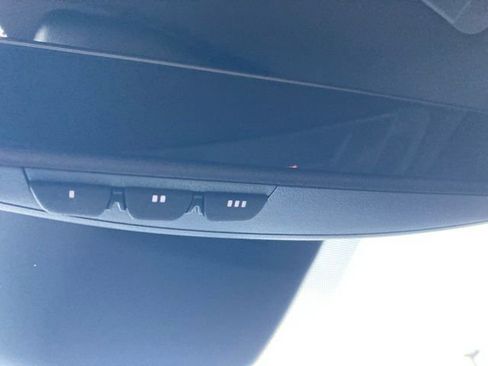 Used 2025 Toyota Crown Signia XLE image 36