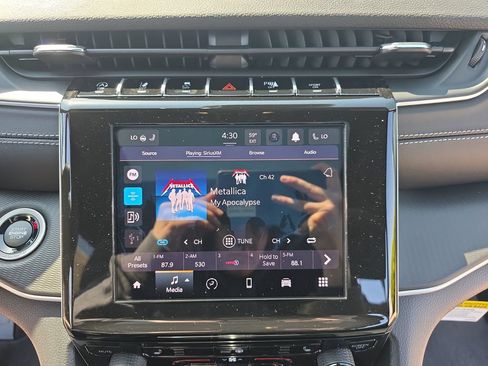 New 2026 Jeep Grand Cherokee Laredo X AWD/4WD image 22