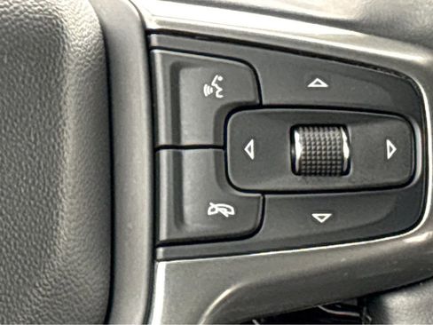 Used 2025 Chevrolet Silverado 1500 LT RWD image 11
