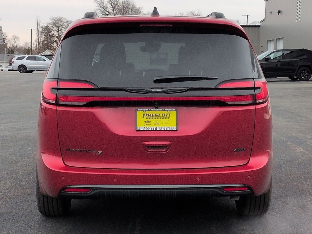 New 2026 Chrysler Pacifica Select w/ S Appearance Package AWD/4WD image 7