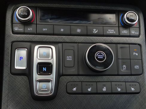 Used 2023 Hyundai Palisade Limited FWD image 27