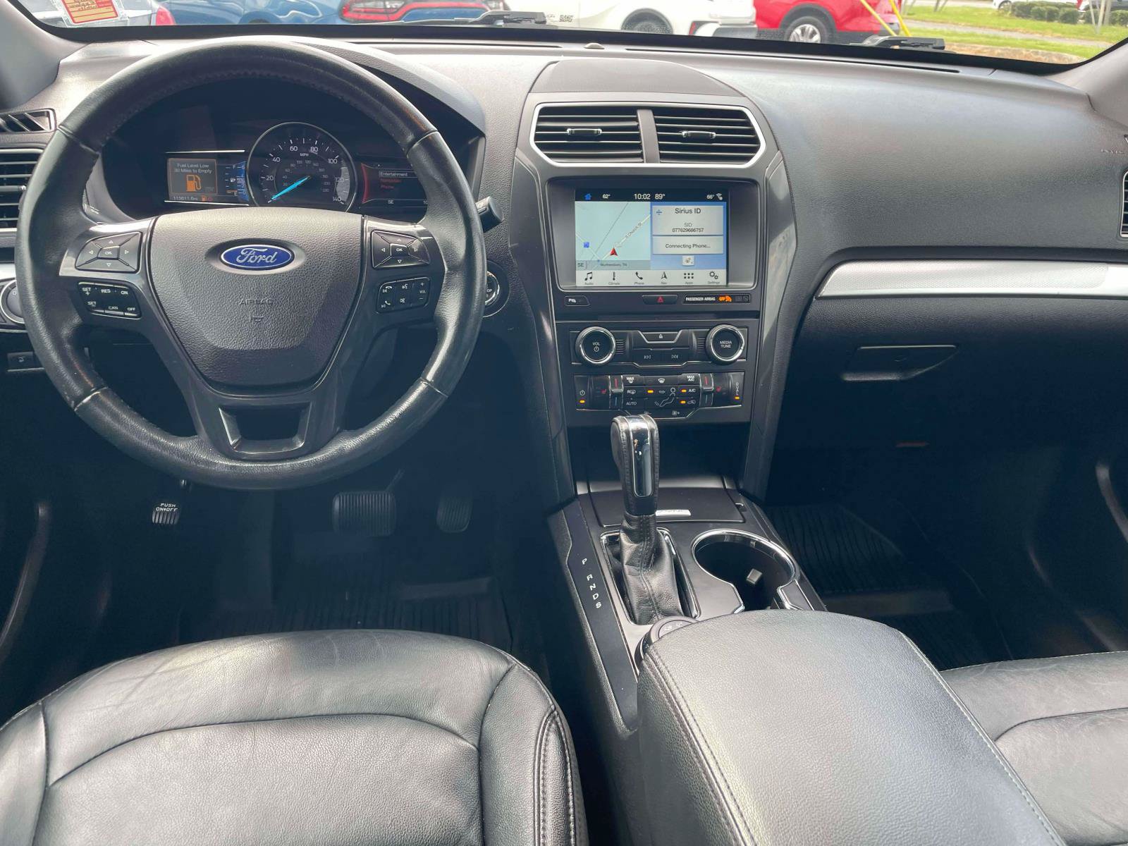 Used 2017 Ford Explorer XLT w/ Equipment Group 202A AWD/4WD image 16