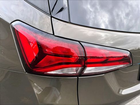 Used 2024 Chevrolet Equinox LT image 34