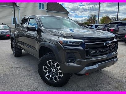 Used 2023 Chevrolet Colorado Z71 w/ Z71 Convenience Package 2