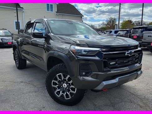 Used 2023 Chevrolet Colorado Z71 w/ Z71 Convenience Package 2 AWD/4WD image 1