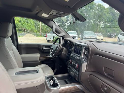 Used 2020 Chevrolet Silverado 1500 LT Trail Boss AWD/4WD image 38