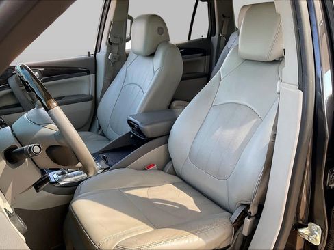 Used 2015 Buick Enclave Leather w/ Trailering Package FWD image 7