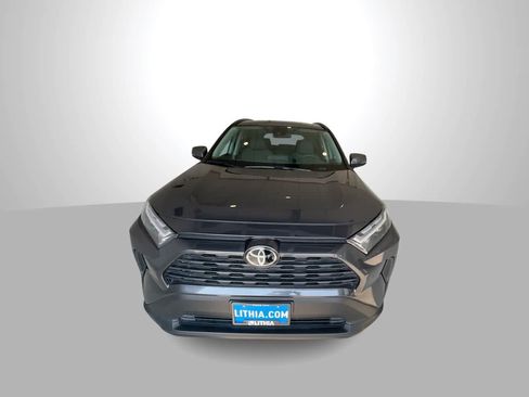 Used 2025 Toyota RAV4 XLE AWD/4WD image 3