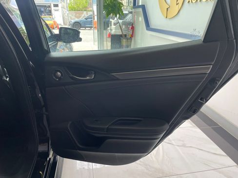 Used 2018 Honda Civic Sport Touring image 21