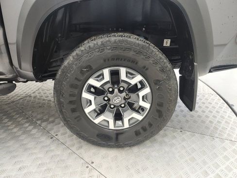 Used 2023 Toyota Tacoma TRD Off-Road image 13