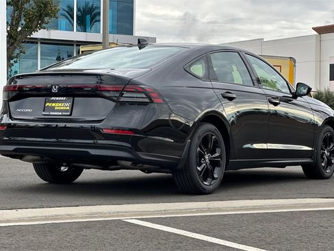 New 2025 Honda Accord SE image 4