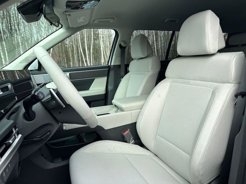 New 2026 Hyundai Santa Fe SE image 7