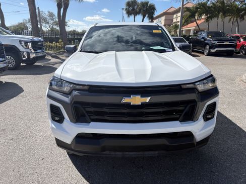 Used 2024 Chevrolet Colorado LT w/ LT Convenience Package II image 2