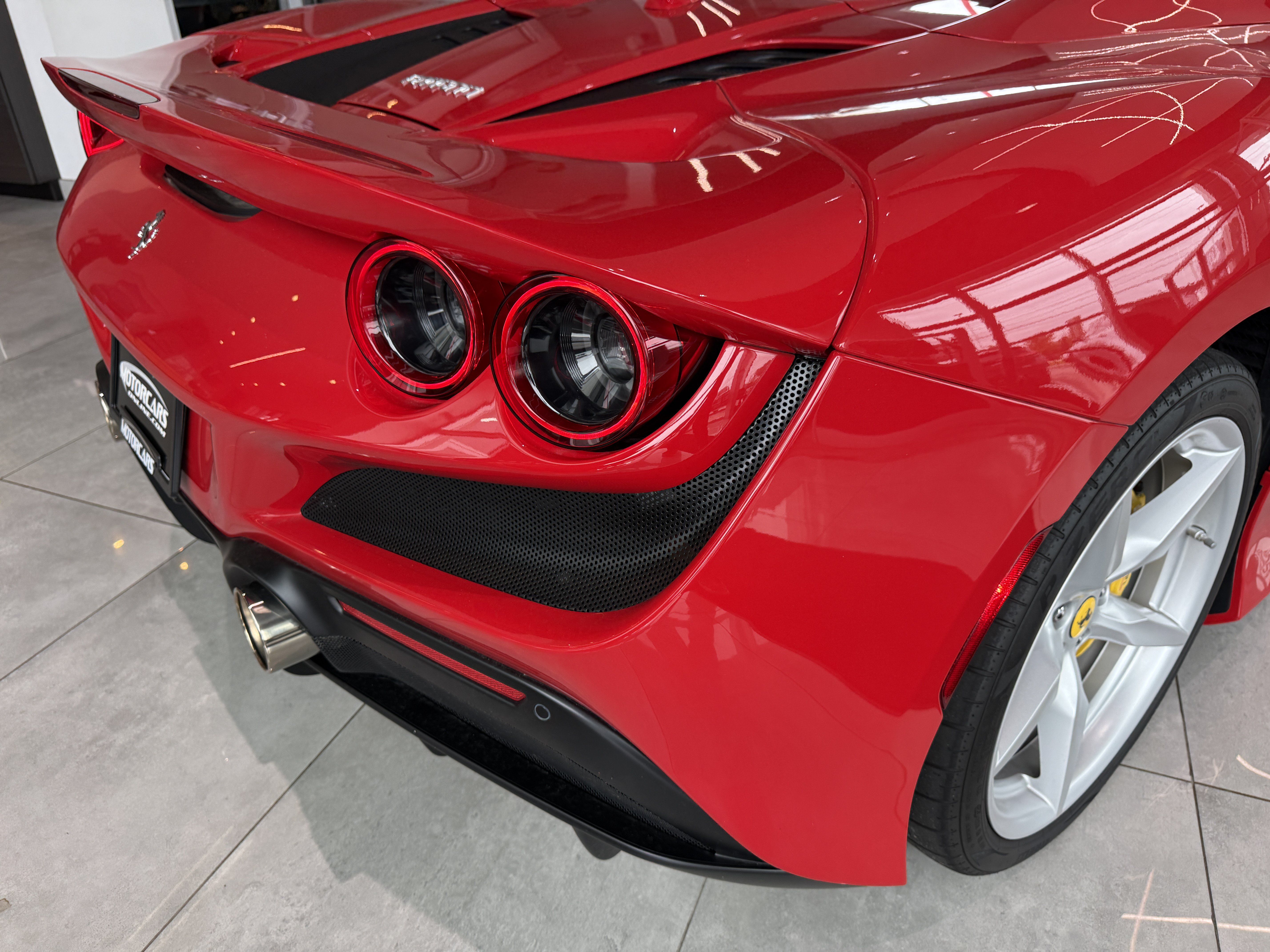 Used 2021 Ferrari F8 Tributo RWD image 41