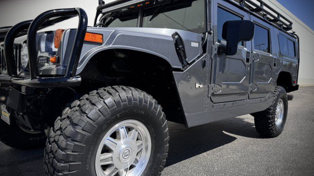 Used 2003 HUMMER H1 4-Door Wagon AWD/4WD image 36