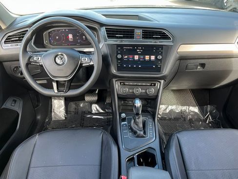 Certified 2020 Volkswagen Tiguan SEL image 15