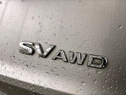 Used 2023 Nissan Rogue SV image 13