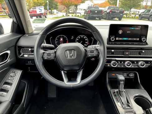 Used 2023 Honda Civic EX-L image 17