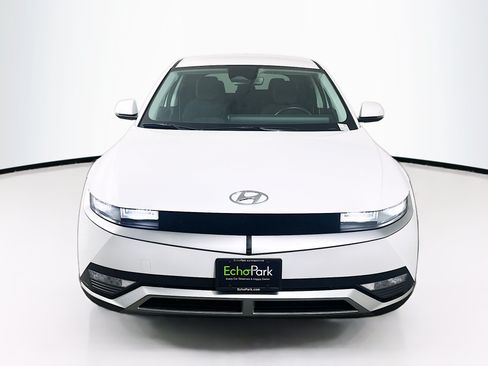 Used 2024 Hyundai Ioniq 5 SEL RWD image 2