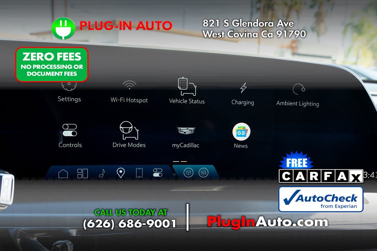 Used 2024 Cadillac Lyriq Luxury w/ LPO, Floor Liner Package RWD image 27