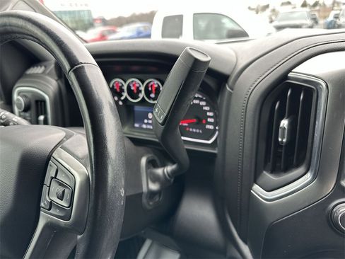 Used 2021 Chevrolet Silverado 1500 LT Trail Boss w/ Bed Protection Package image 19