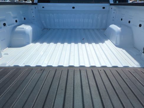 Used 2024 Chevrolet Silverado 1500 LT image 29