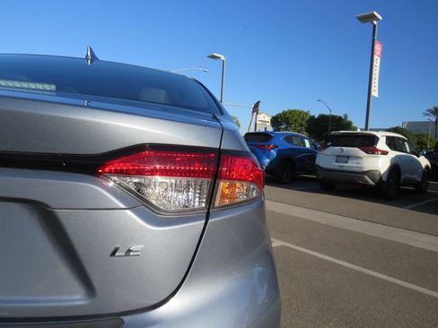 Certified 2025 Toyota Corolla LE image 11