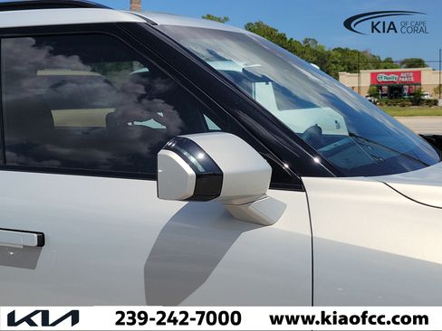 New 2027 Kia Telluride S w/ Towing Package FWD image 8