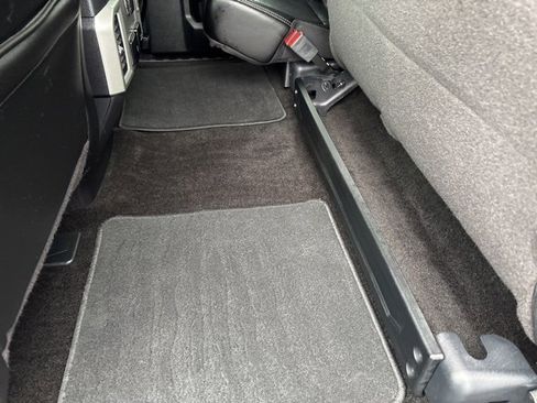 Certified 2018 Ford F150 Lariat image 38