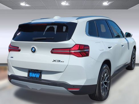 Used 2025 BMW X3 xDrive30i w/ Premium Package image 3