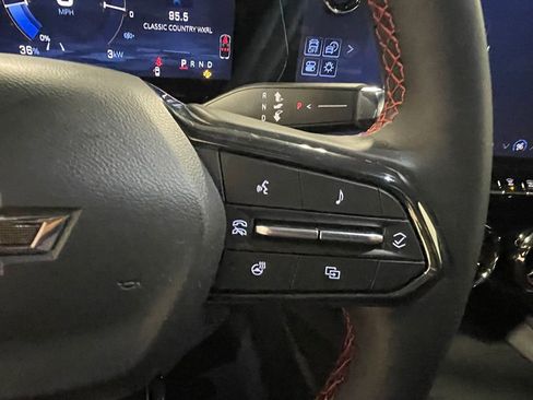 Used 2024 Chevrolet Blazer EV RS image 33