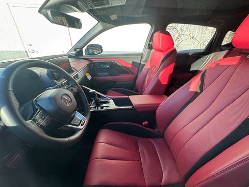 Used 2025 Acura ADX A-Spec image 3