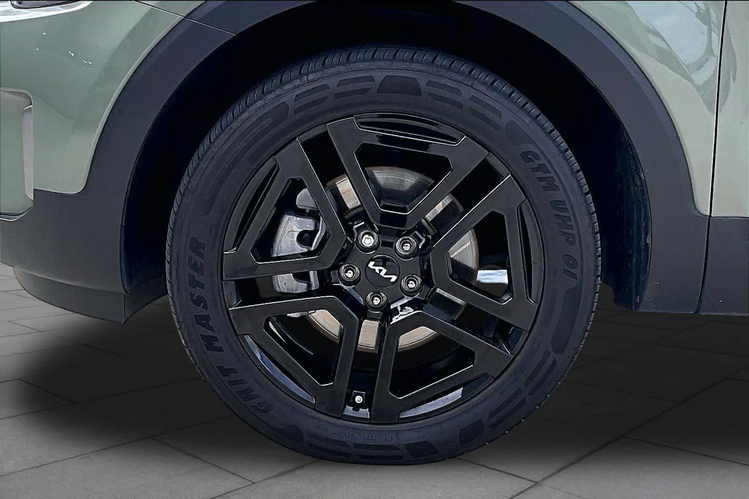 Certified 2023 Kia Telluride EX X-Line AWD/4WD image 10
