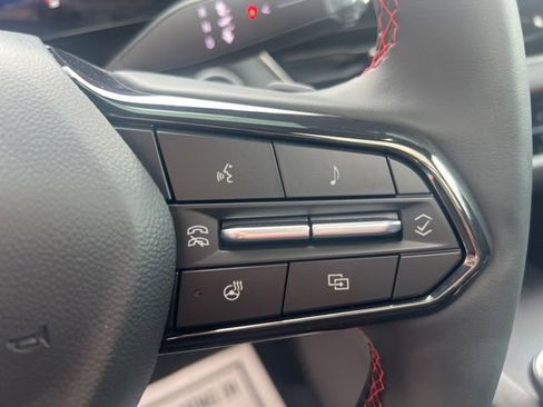 Used 2025 Chevrolet Equinox RS w/ Safety and Technology Package AWD/4WD image 20