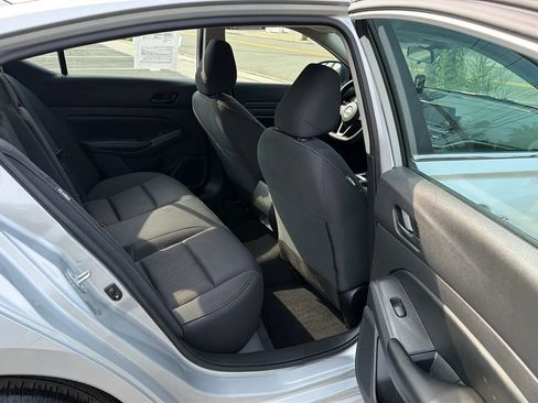 Used 2024 Nissan Altima 2.5 S FWD image 26