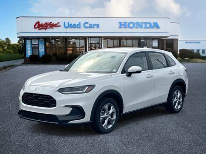 Used 2025 Honda HR-V LX