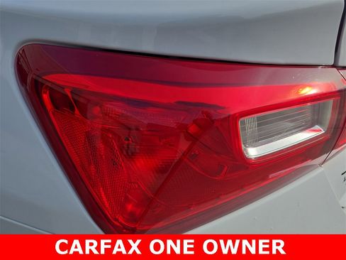 Used 2024 Chevrolet Malibu LT image 34