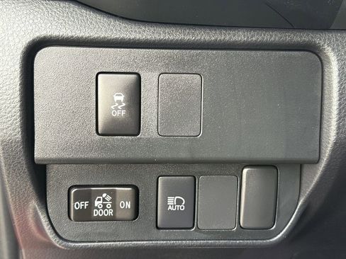 Used 2023 Toyota Tacoma SR w/ SR Convenience Package image 26