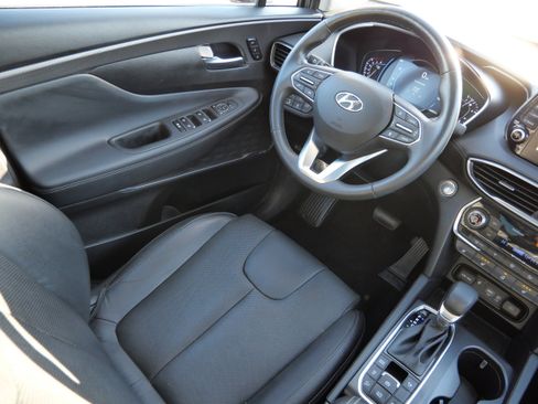 Used 2019 Hyundai Santa Fe AWD image 9