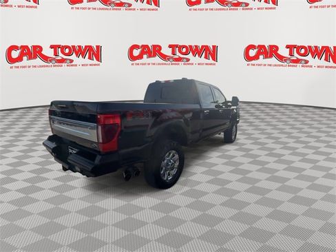 Used 2022 Ford F250 Platinum w/ FX4 Off-Road Package image 8