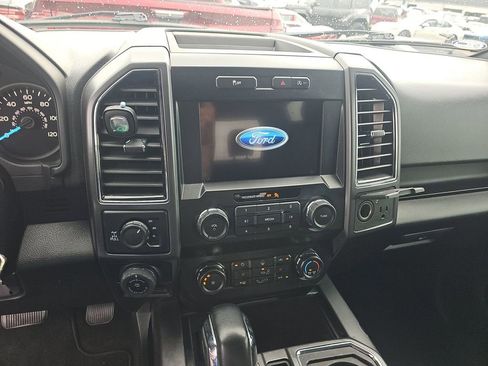 Used 2019 Ford F150 XLT w/ Equipment Group 302A Luxury image 14