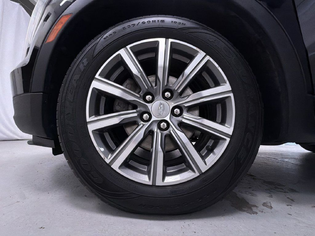 Used 2020 Cadillac XT4 Sport w/ Driver Awareness Package AWD/4WD image 13