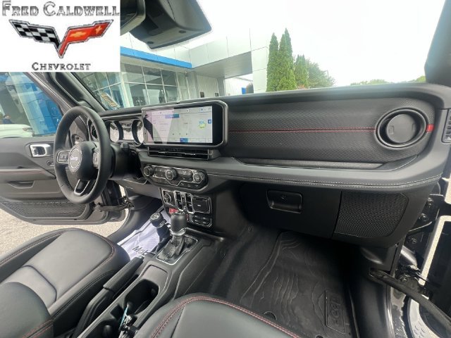 Used 2026 Jeep Wrangler Unlimited Rubicon AWD/4WD image 34