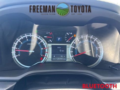 Used 2015 Toyota 4Runner SR5 Premium RWD image 8