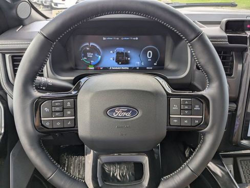 New 2025 Ford F150 Lightning Platinum image 32