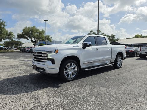 Used 2022 Chevrolet Silverado 1500 High Country AWD/4WD image 10