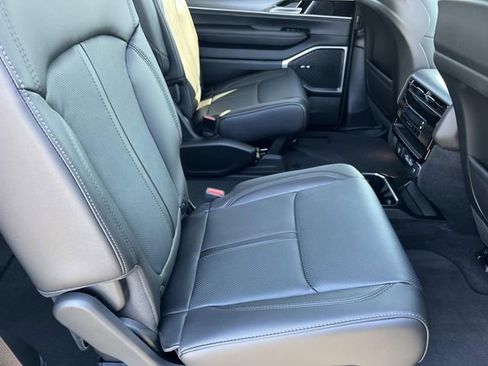 New 2026 Jeep Grand Wagoneer 4WD image 48