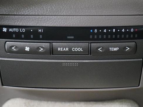 Used 2004 Lexus GX 470 image 15