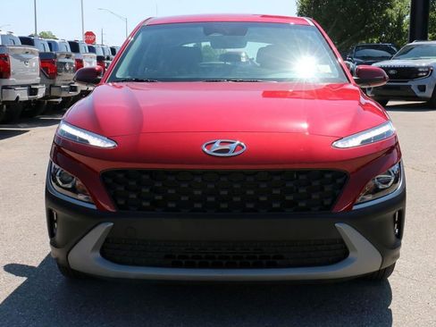 Used 2023 Hyundai Kona SE AWD/4WD image 3