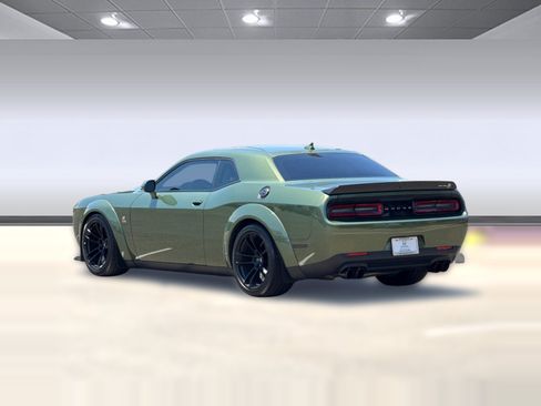 Used 2021 Dodge Challenger R/T Scat Pack RWD image 3